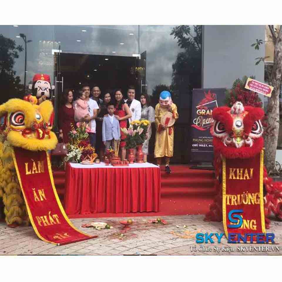 Tổ Chức Khai Trương Nhà hàng Phụng Hoàng Lâu